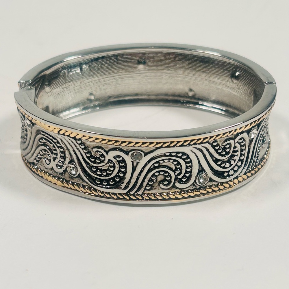 Vintage 20mm Wide Rhinestone Paisley Design Two Tone Clamper Bracelet 6.75"